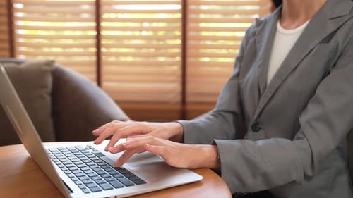 Female call center operator or customer service helpdesk staff. Blithe