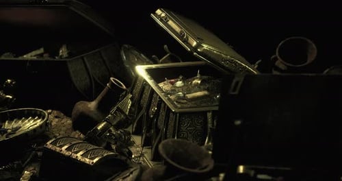 Mysterious Treasure Chest Opening with Golden Glow Reveal