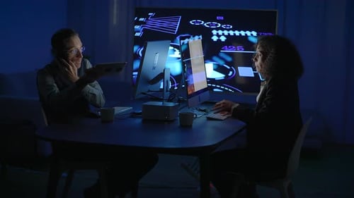 Collaborative Work in a Digital Environment Utilizing Advanced Technology and Tools Effectively