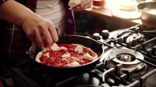 Making Pizza
