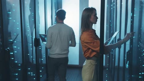 Data Center Pros Dedicated to Analyzing Server Performance with Advanced Techniques