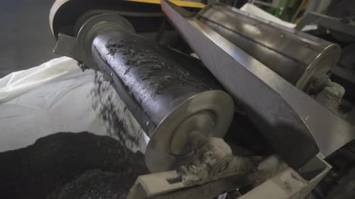 Industrial Recycling Machinery Separating Black Plastic Granules