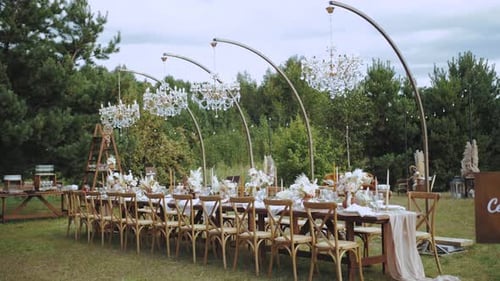 Elegant Outdoor Wedding Reception Table Setup