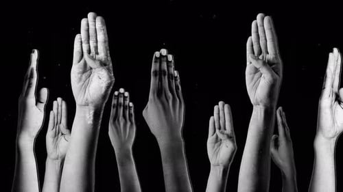Spinning Halftone Effect Fingers Stop Hands