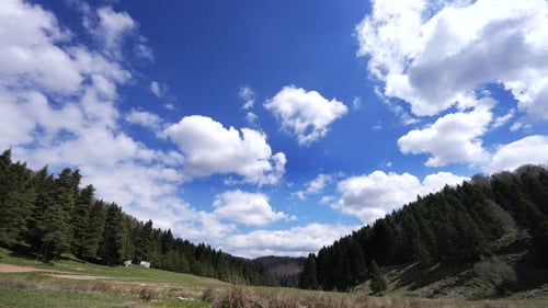 Timelapse dans les nuages dans les Highlands