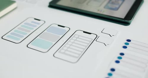 App development, ui design and online communication for phone, push notification or software update