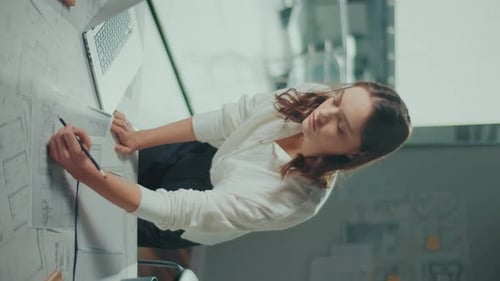 Vertical Video A Female Architect Turns Her Ideas Into Reality Creating Unique