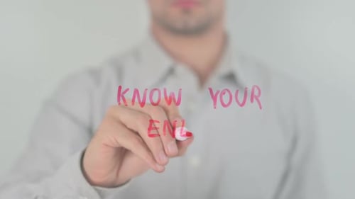 Connaissez votre ennemi en écrivant sur un écran transparent