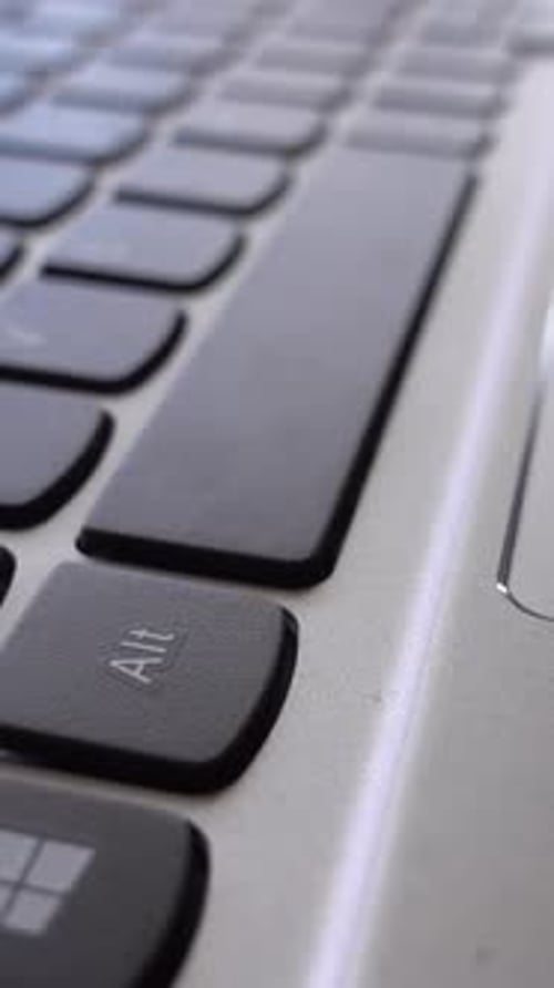 Vertikales Video der Computertastatur