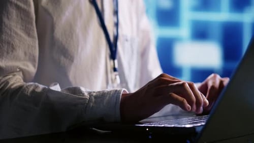 Expert Develops Artificial Intelligence