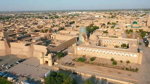 Minaret d'Itchan Kala et de Kalta Minor à Khiva