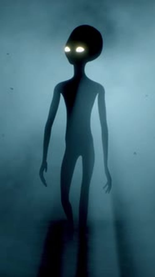 Gruselige graue Aliens laufen und sehen blinzelnd auf einem