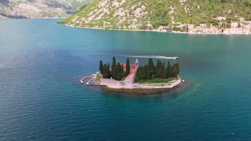Perast Montenegros berühmte Luftaufnahme