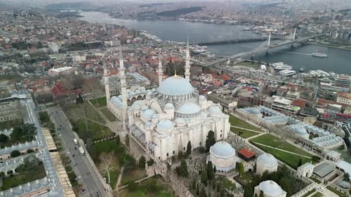 Mosquée de Suleymaniye et Corne d'Or, survolez la photo