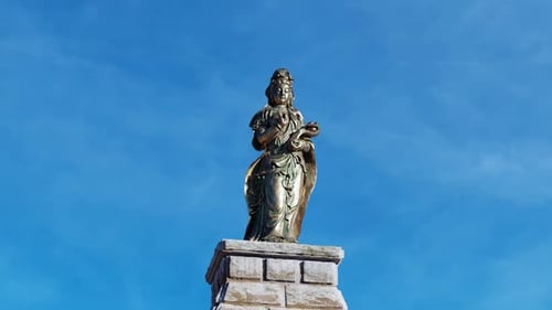 Bouddha chinois Liudan Guan Yin antique