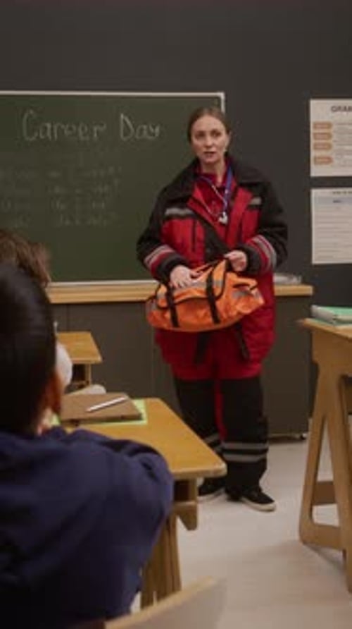 Paramedic as Guest Speaker in School Vertical