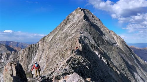 L'imposant Capitol Peak des montagnes Rocheuses, randonnée et escalade, Knifes Edge, North East Ridge Trail