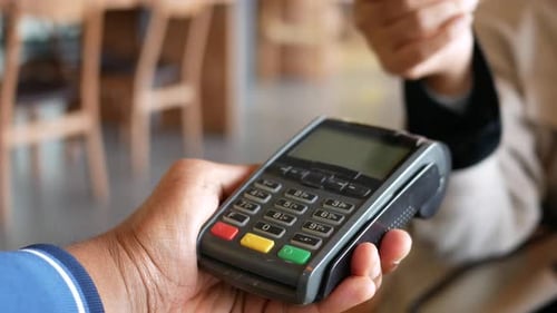Payment Terminal Charging From a Card Contactless Payment