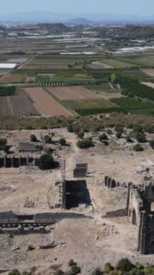 Ruines historiques sur la colline