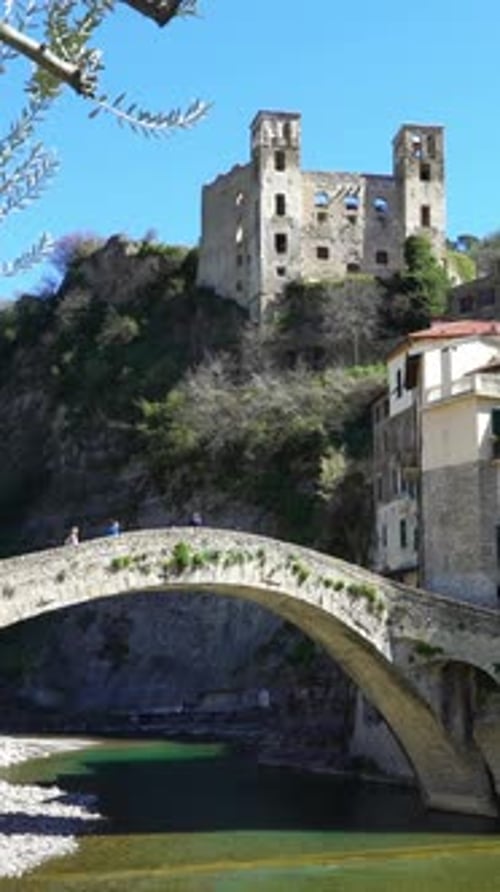 Ciudad medieval, Dolceacqua, Liguria, Italia