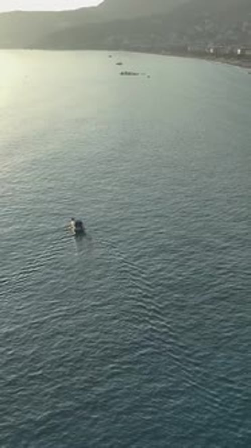 Vertical Video Turkish Beach Retreat Alanya's Mediterranean Paradise