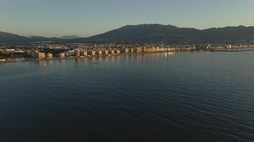 Vista aérea de la costa de Fuengirola, sur de España