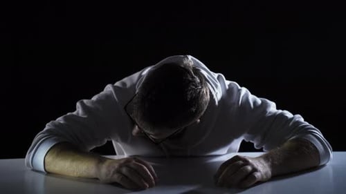 O criminoso pede perdão.