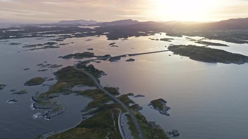 La route de l'océan Atlantique en Norvège, une prouesse technique qui a pris de nombreuses années