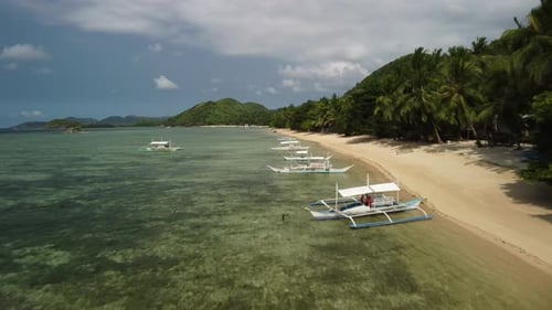 Vídeo aéreo de la playa, Isla Coron, Palawan, Filipinas