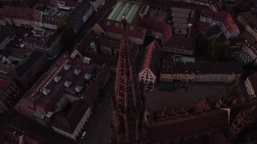 Freiburg Cathedral Circular panorama of the top in a spiral with camera rotation