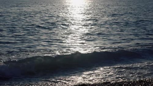 Meer, Surfen auf den Kieselsteinen, Nahaufnahme, Entspannen