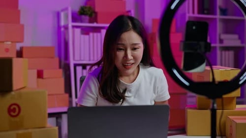 FPV view online seller live streaming broadcast via social medai on shopping online application