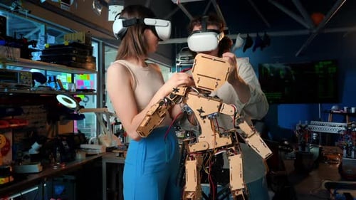 Young Adults Building a Robot Using Virtual Reality