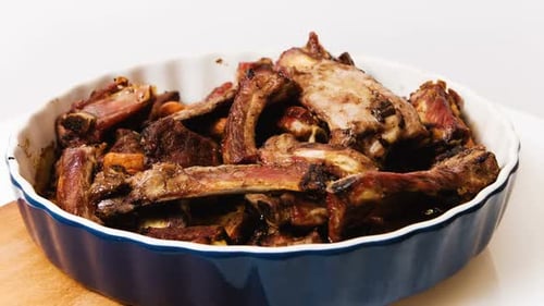 Côtes de viande grillées