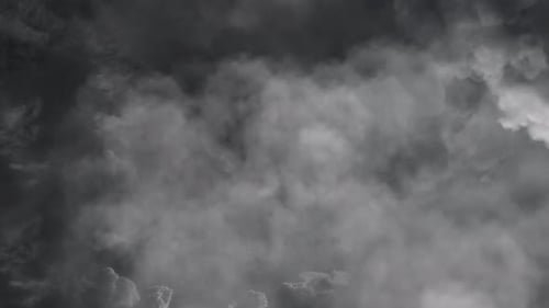 Hintergrund des Gewitters in den dunklen Wolken.