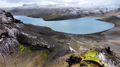 Mountain Lake Pure Glacial Water Volcanic Mountains Lava Fields Nature