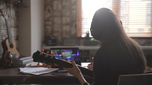 Online Guitar Courses Distant Music Lesson