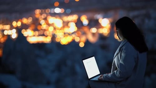 Trabajo nocturno en Capadocia