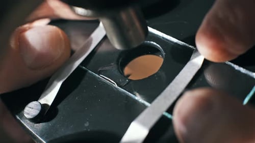 Test de mélange de réactifs sur lame de microscope