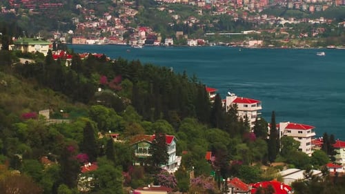 Bosporus von der Spitze des Istanbuler Stadtteils Bebek