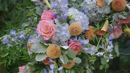 Beautiful and colorful flower arrangement for a luxurious and opulent wedding.