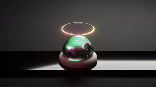 Um halo brilhante paira sobre um orbe iridescente aninhado entre anéis macios em um gradiente escuro e sombrio