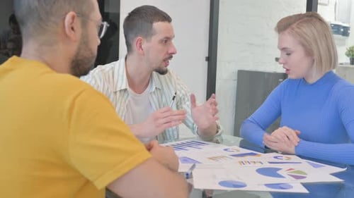 Group Working with Charts and Graphs in Office