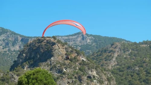 Trip with Parachute with Ropes