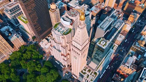 The Metropolitan Life Insurance Company Tower with beautiful golden cupola.