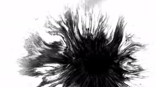 Organic Flow Expansion Circle Patterns of Isolated Ink in Mesmerizing Chamber