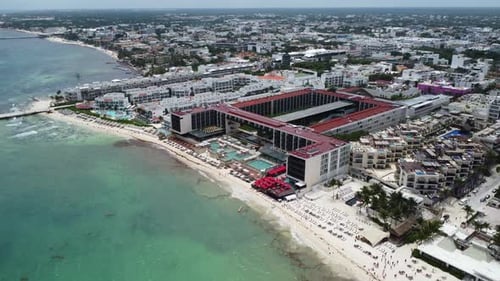 Villas and hotels on the beach in Playa Del Carmen