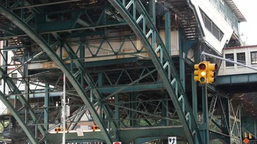 New York 125 Street Subway Metro in Harlem USA Manhattan Transport Metro Station Metallic Bridge