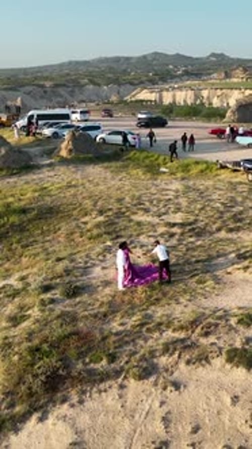 Vidéo verticale de la Cappadoce, vue aérienne, arrière-plan impressionnant