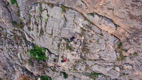 Gruppenklettern an der Canyonwand